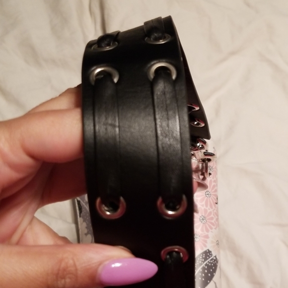 Rock Ruffle Floral Bag - Picture 3 of 5